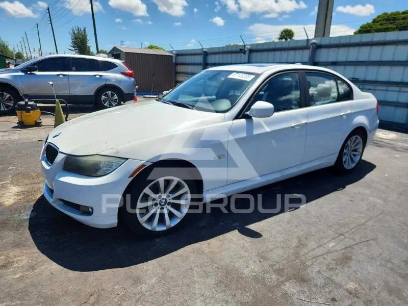 2011 BMW 328 photo