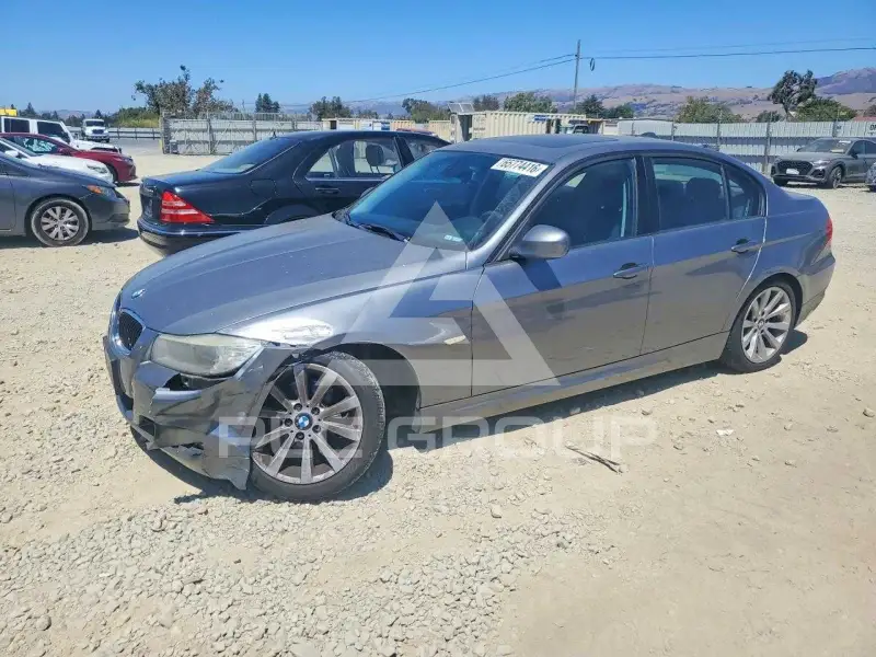 2011 BMW 328 photo