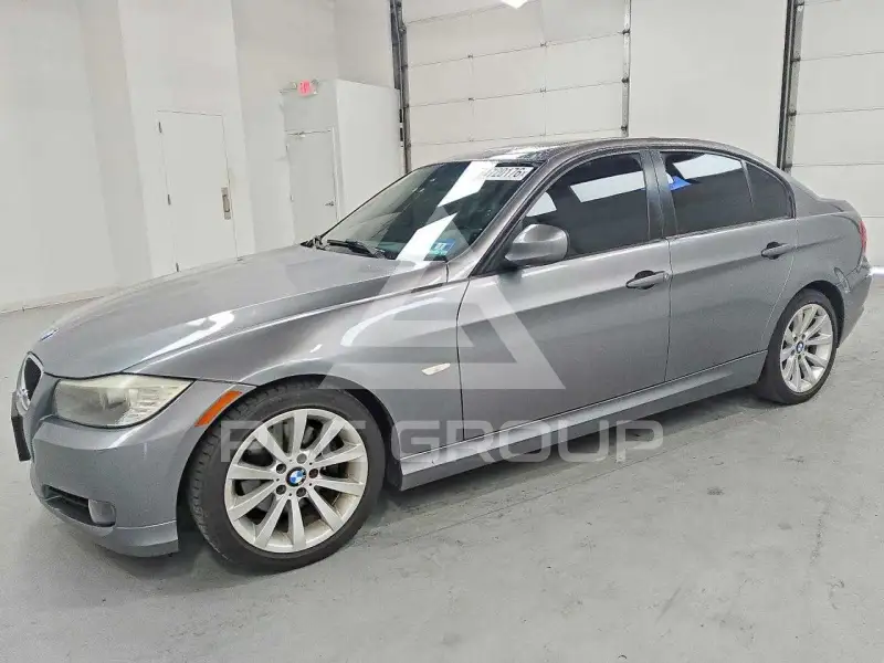 2011 BMW 328 photo