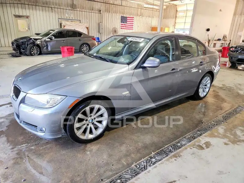2011 BMW 328 photo