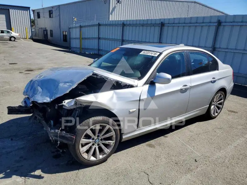 2011 BMW 328 photo