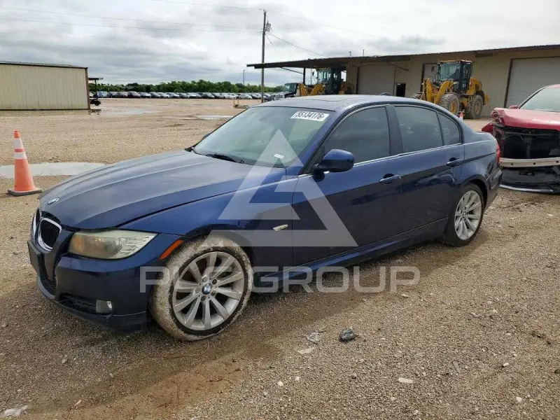 2011 BMW 328 photo