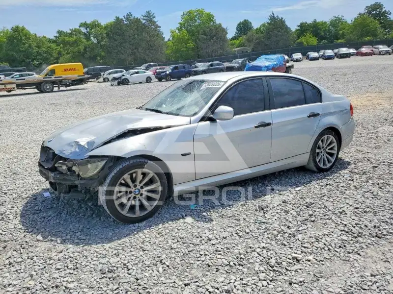 2011 BMW 328 photo