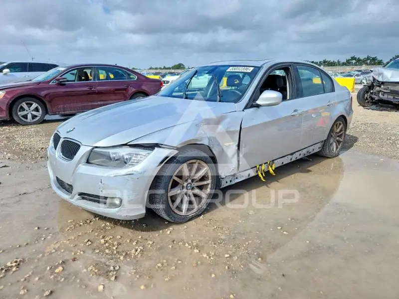 2011 BMW 328 фото