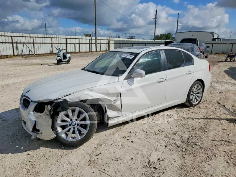 2011 BMW 328 photo