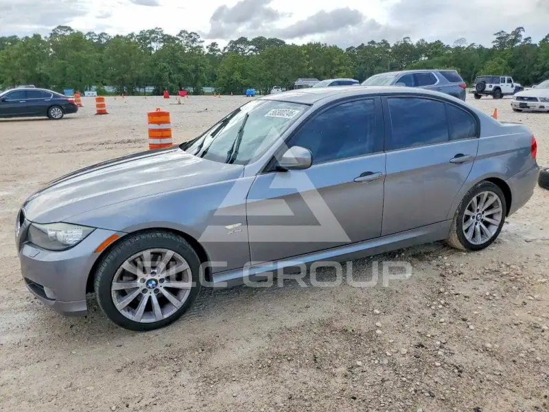 2011 BMW 328 photo