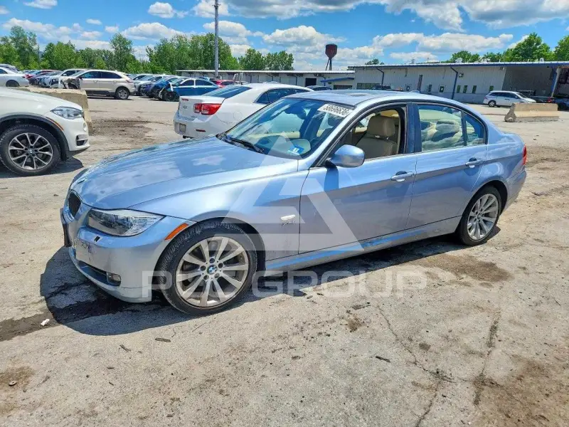 2011 BMW 328 photo