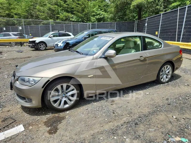 2011 BMW 328 photo