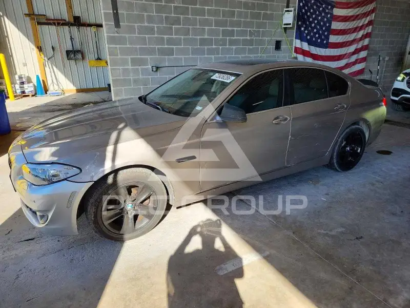 2011 BMW 528 фото