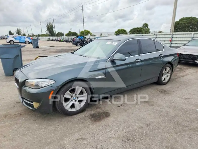 2011 BMW 528 фото