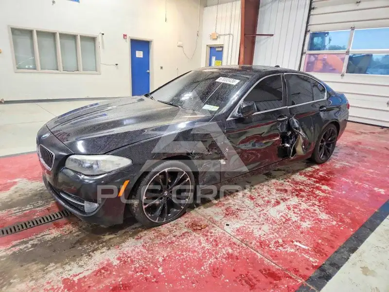 2011 BMW 528 фото