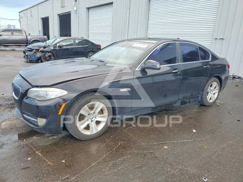 2011 BMW 528 фото