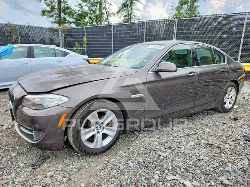 2011 BMW 528 фото