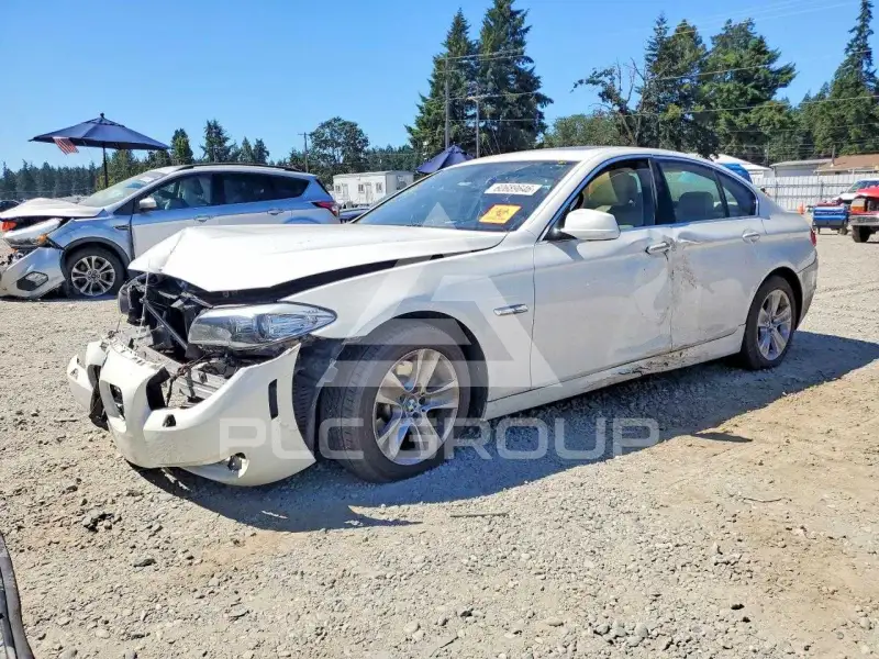 2011 BMW 528 photo