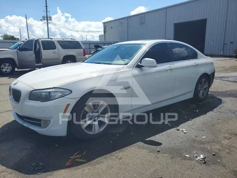 2011 BMW 528 фото