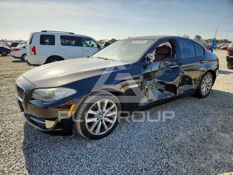 2011 BMW 528 фото