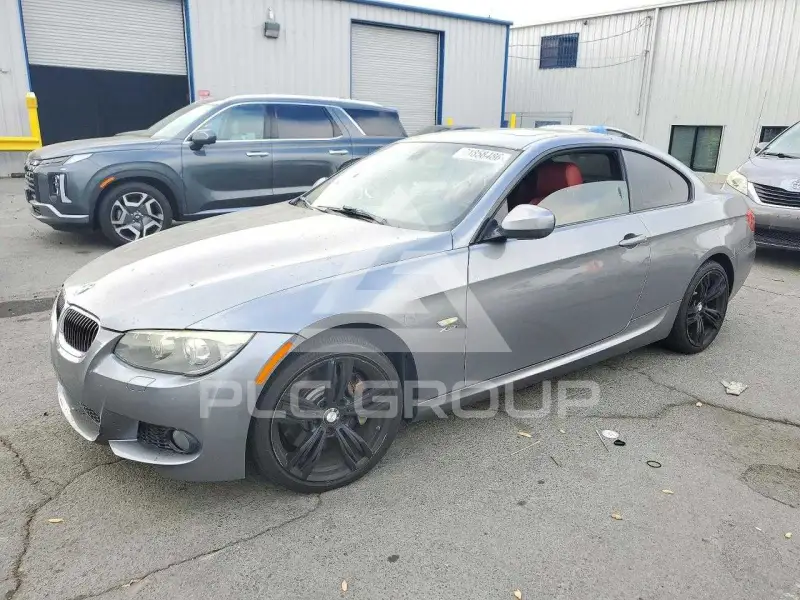 2011 BMW 335 фото