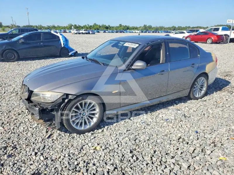 2011 BMW 335 photo