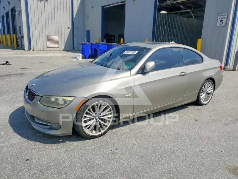 2011 BMW 335 фото