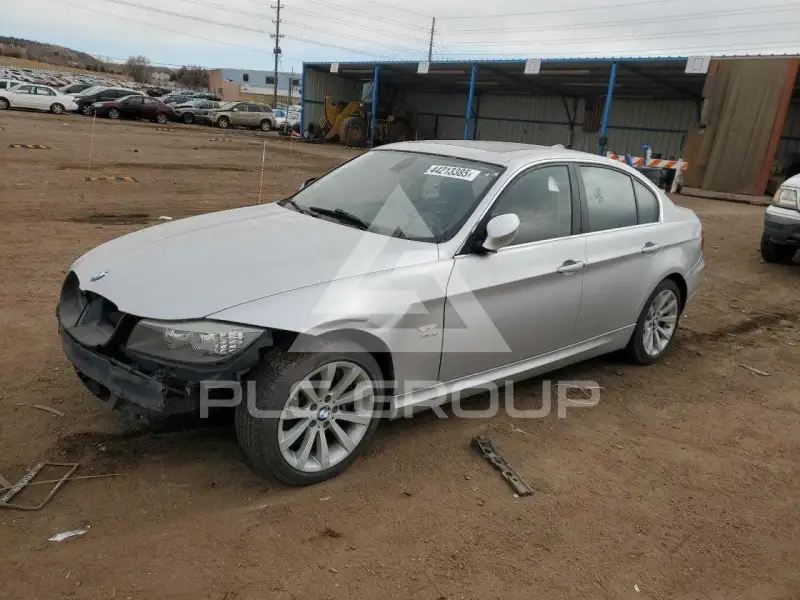 2011 BMW 335 photo