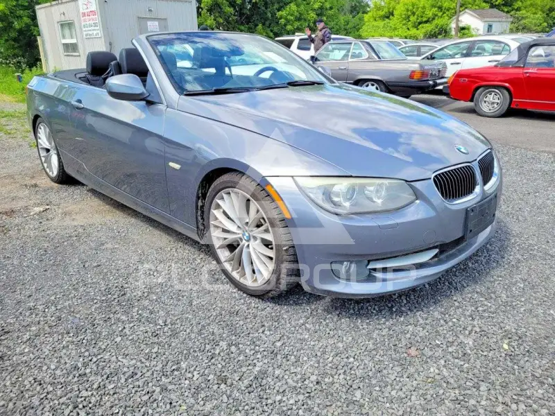 2011 BMW 335 photo