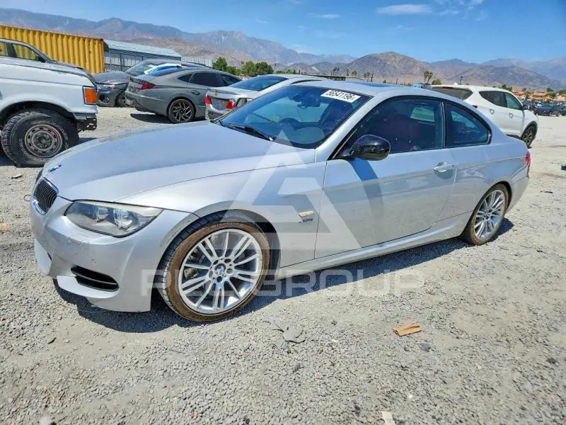 2011 BMW 335 фото