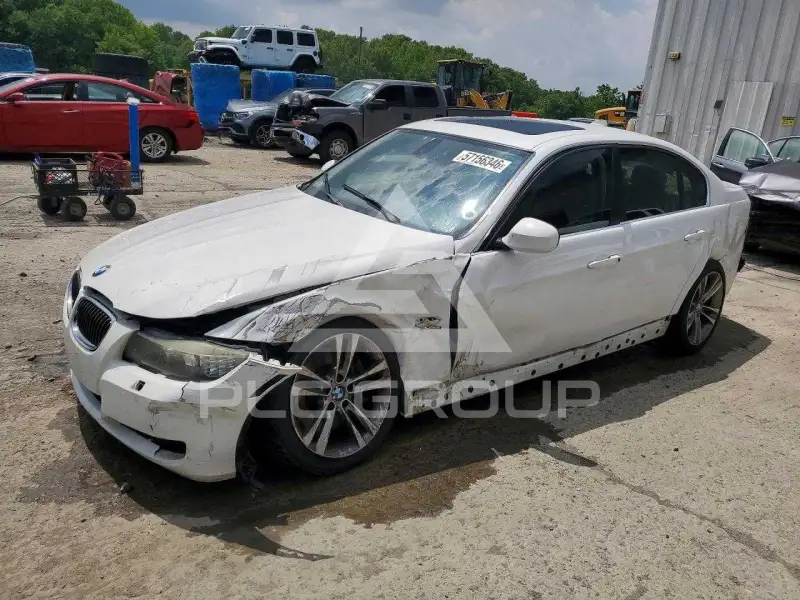 2011 BMW 335 photo