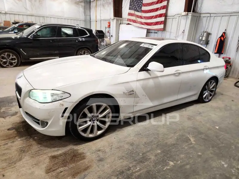 2011 BMW 535 фото