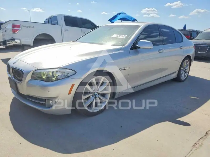 2011 BMW 535 photo