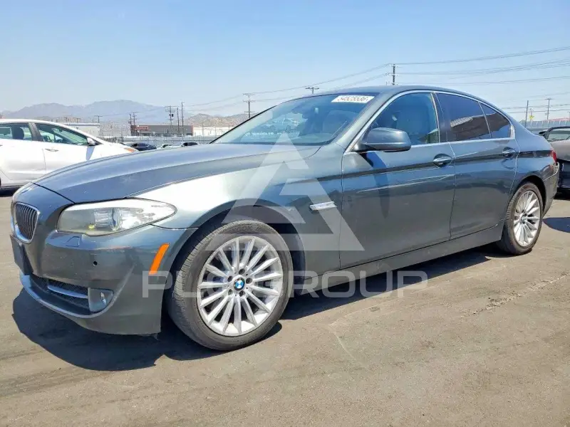 2011 BMW 535 фото