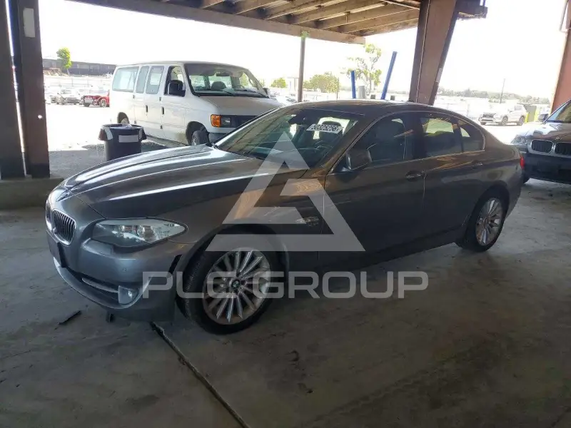 2011 BMW 535 photo