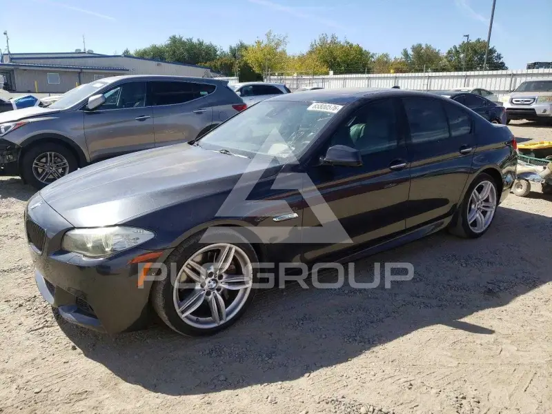 2011 BMW 550 фото