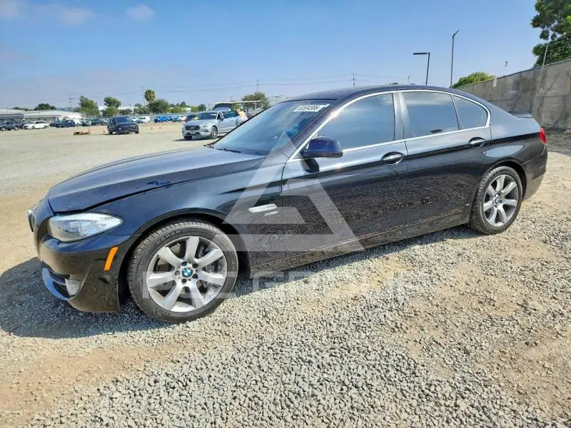 2011 BMW 550 photo