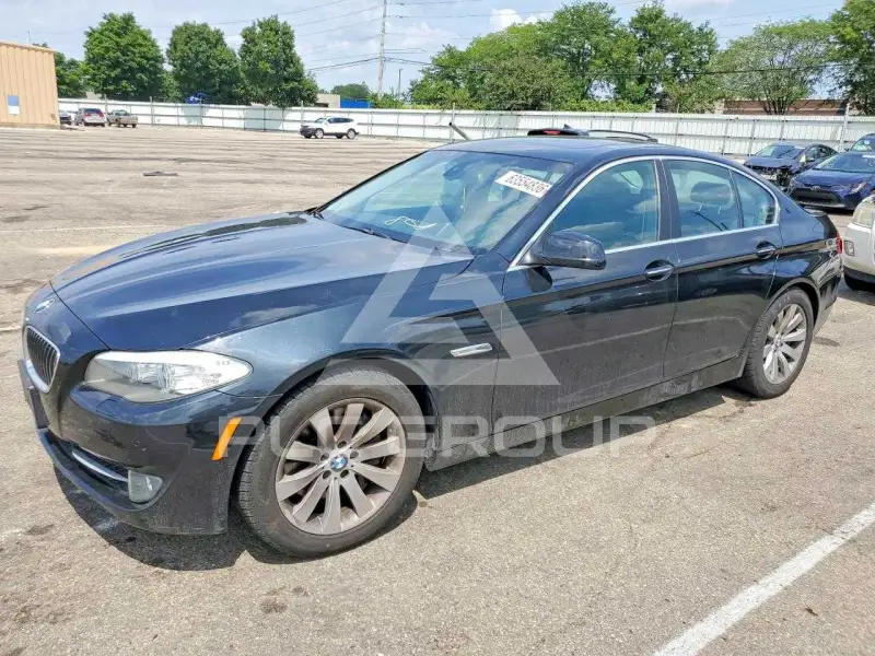 2011 BMW 550 фото