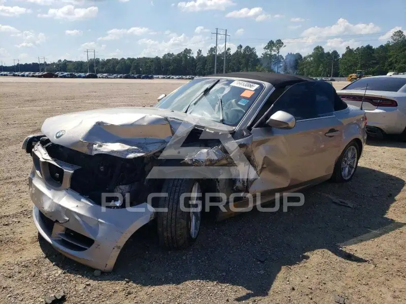 2011 BMW 128 photo