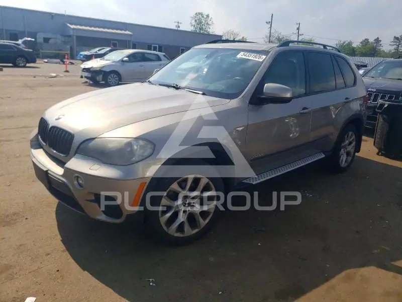 2011 BMW X5 фото