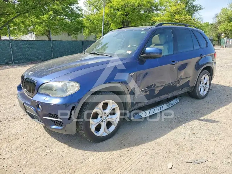 2011 BMW X5 фото