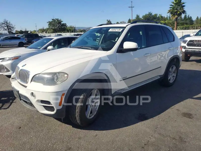 2011 BMW X5 фото