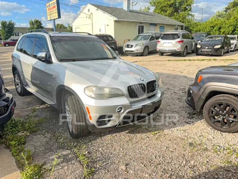2011 BMW X5 фото