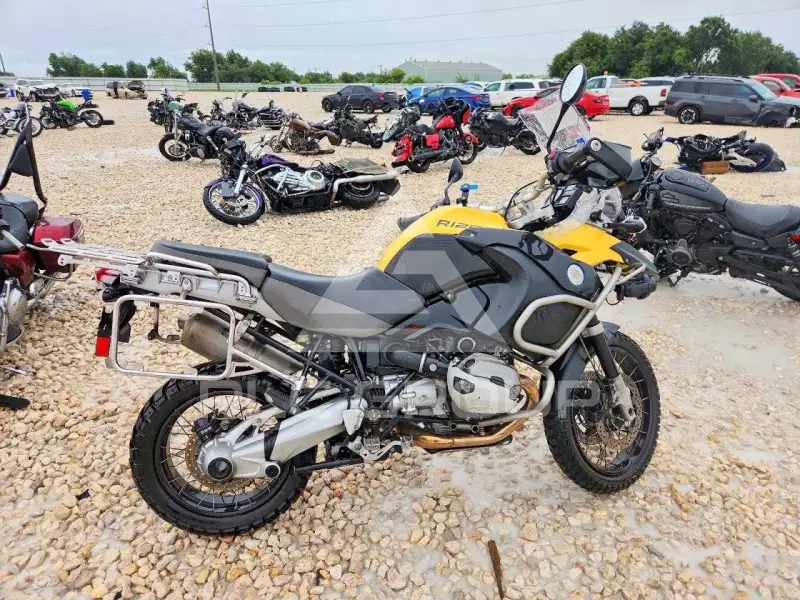 2011 BMW R1200 фото