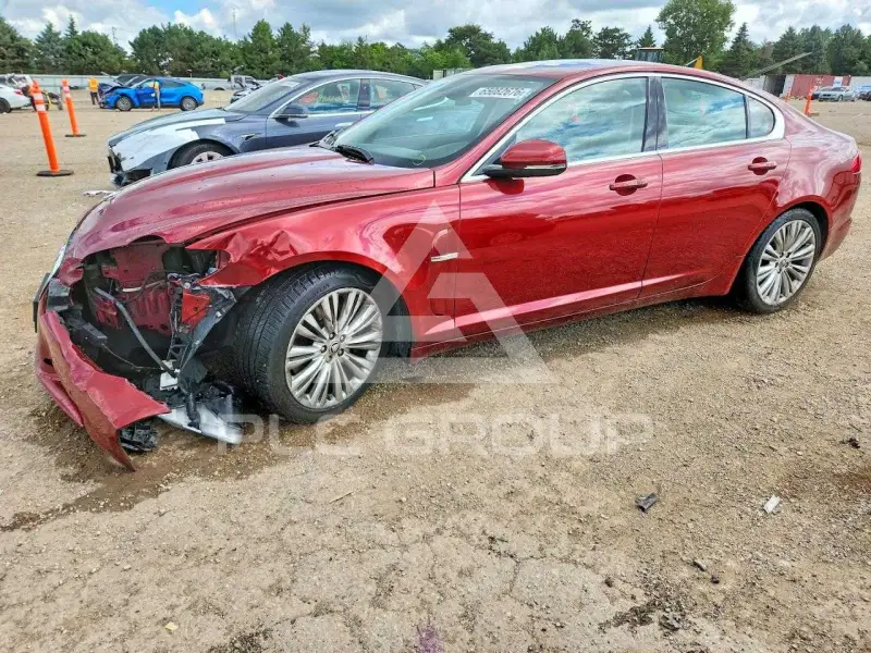 2011 Jaguar XF photo