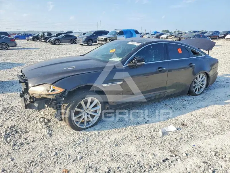 2011 Jaguar XF фото