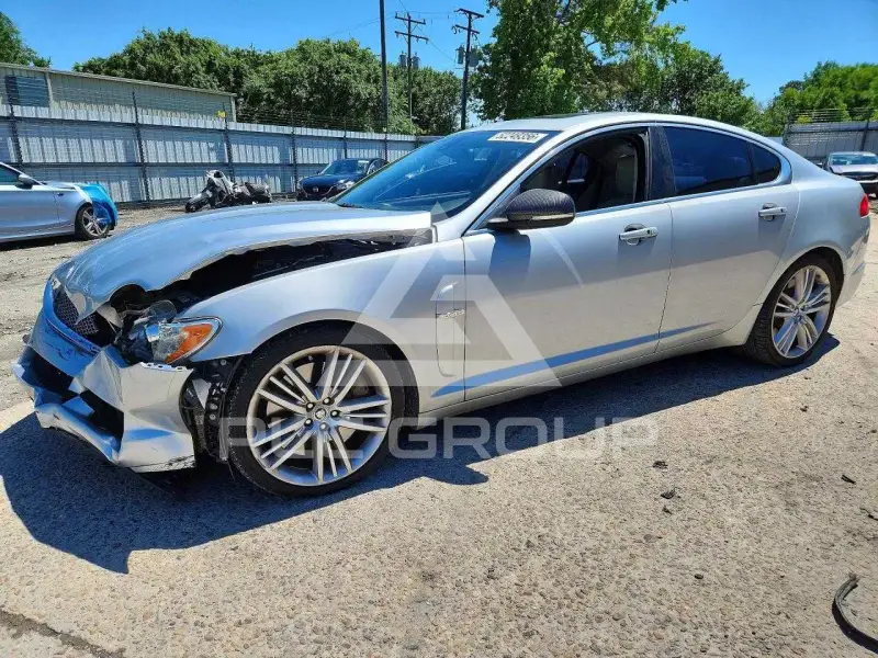 2011 Jaguar XF фото
