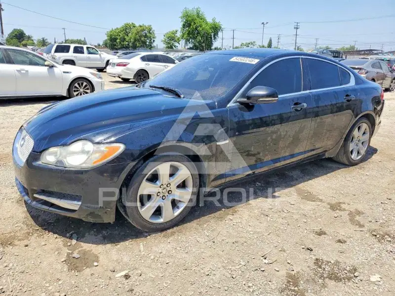 2011 Jaguar XF фото