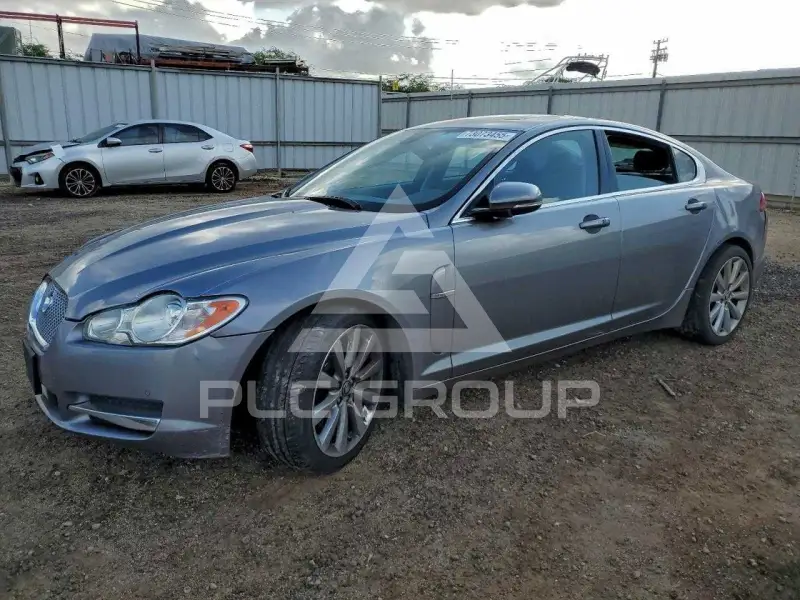 2011 Jaguar XF фото