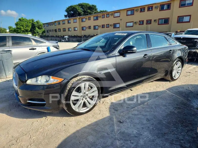 2011 Jaguar XJ фото