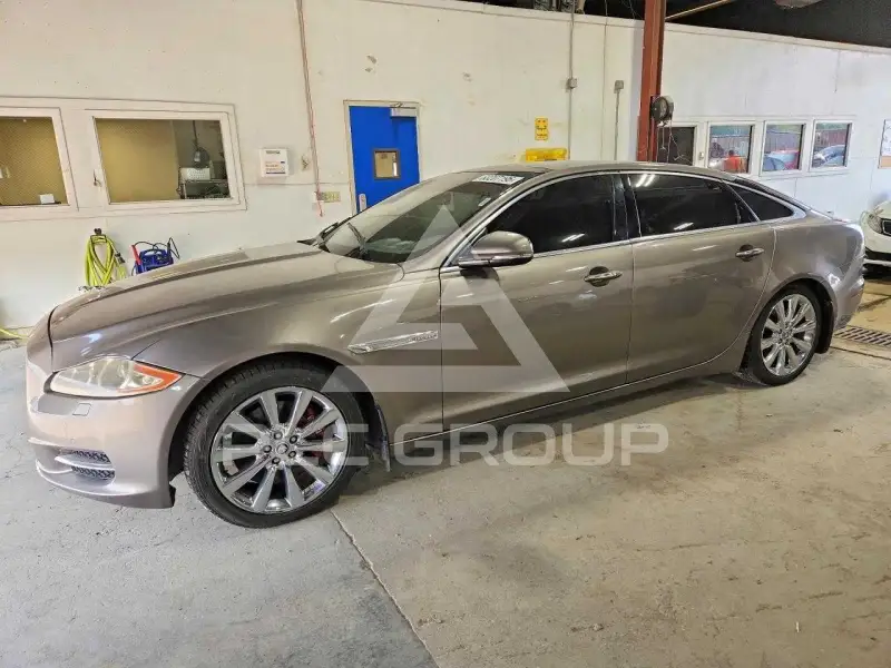 2011 Jaguar XJ фото