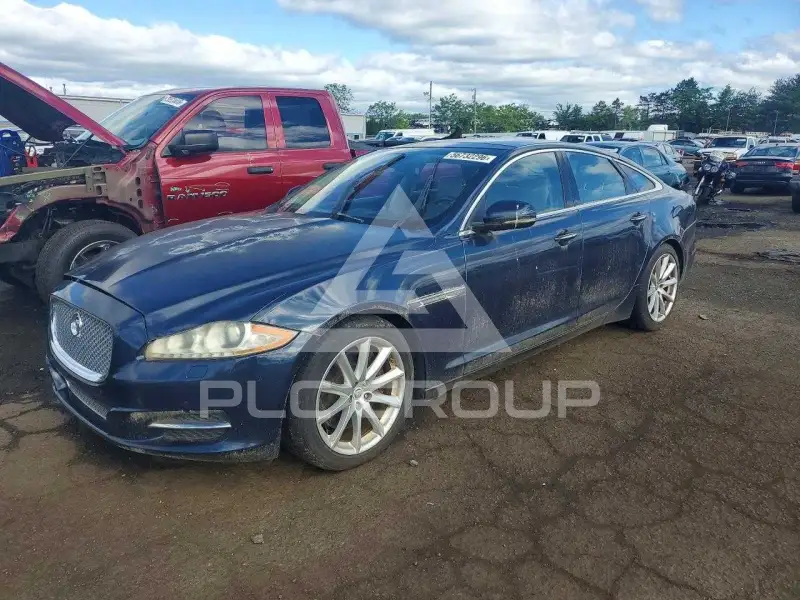 2011 Jaguar XJ photo