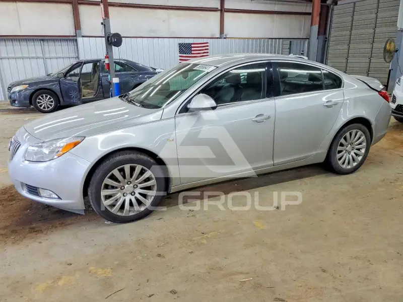 2011 Buick REGAL фото