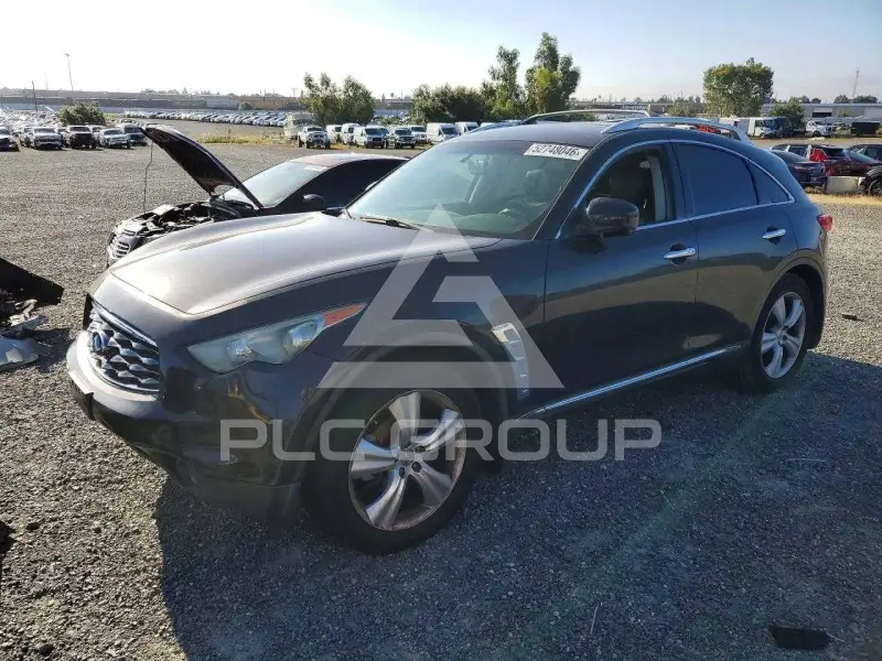 2011 Infinity FX35 фото